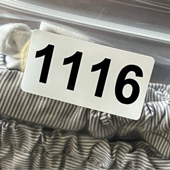 Lululemon Devi Dance Studio Pant White Grey Striped Size 4 Women’s 32” Mid Rise - Picture 12 of 12